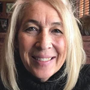 Meet your Posher, Connie